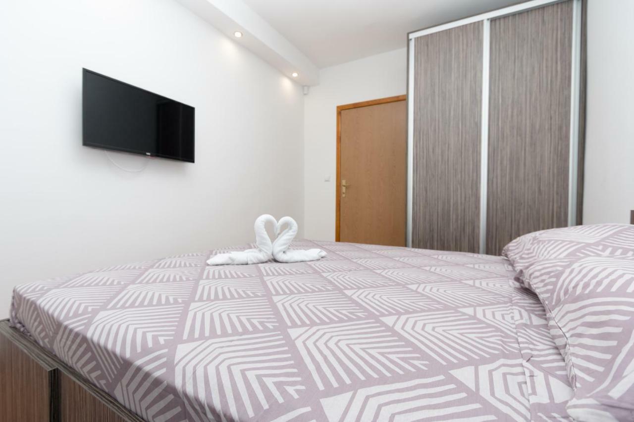 Aparthotel Emir 1